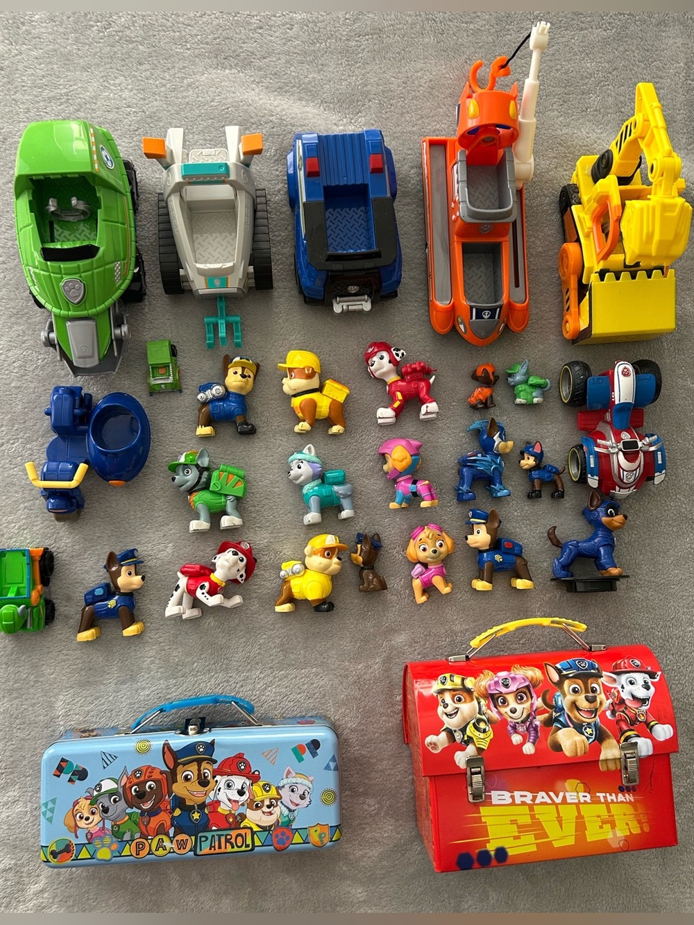 Paw Patrol Toy Lot pup characters vehicles cases
Used and played with condition